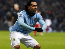 Tevez Manchesterın ilacı oldu