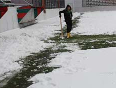 İtalyada futbola kar freni